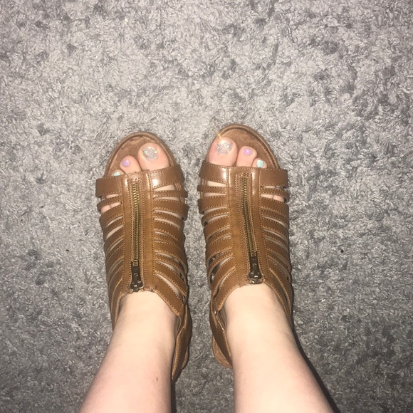 Brown Strappy Aerosoles Wedges with Zipper - Picture 5 of 6